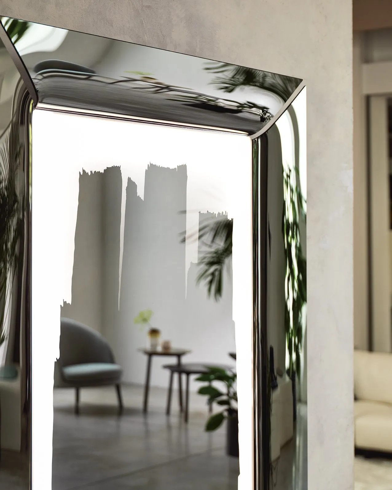 Caadre Mirror with light
